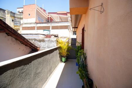 Casa à venda com 230m², 4 quartos e 1 vaga Casa à venda com 230m², 4 quartos e 1 vagaVaranda da Sala