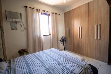 Casa à venda com 230m², 4 quartos e 1 vaga Casa à venda com 230m², 4 quartos e 1 vagaSuíte