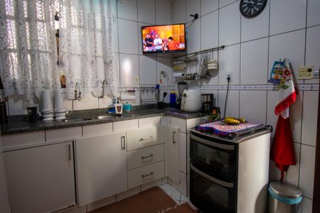 Casa à venda com 230m², 4 quartos e 1 vaga Casa à venda com 230m², 4 quartos e 1 vagaCozinha