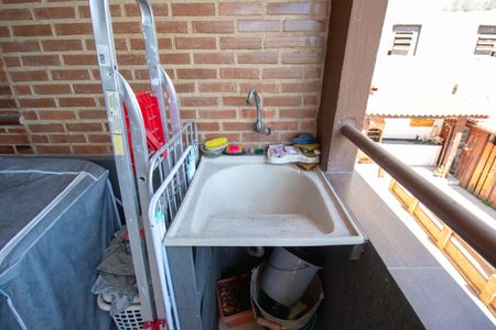 Casa à venda com 230m², 4 quartos e 1 vaga Casa à venda com 230m², 4 quartos e 1 vagaÁrea de Serviço