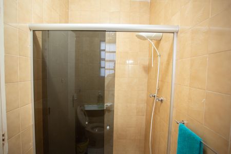 Casa à venda com 202m², 3 quartos e 4 vagasBANHEIRO 