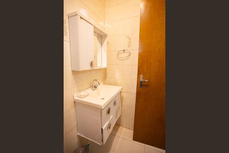 Casa à venda com 202m², 3 quartos e 4 vagasBANHEIRO DA SUÍTE