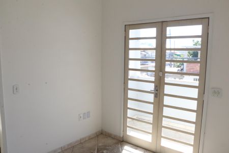 Casa para alugar com 400m², 2 quartos e 2 vagasHall