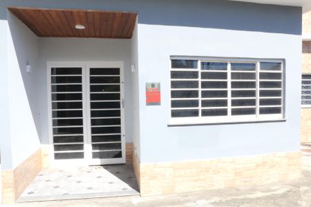 Entrada de casa para alugar com 2 quartos, 400m² em Jardim Alvorada, Nova Iguaçu
