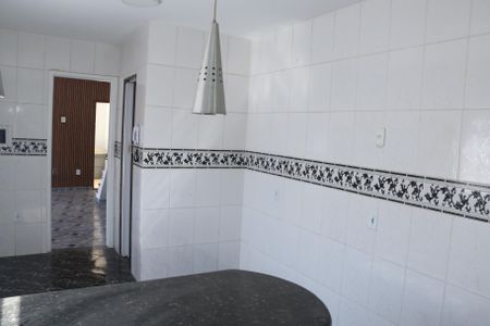 Casa para alugar com 400m², 2 quartos e 2 vagasCozinha