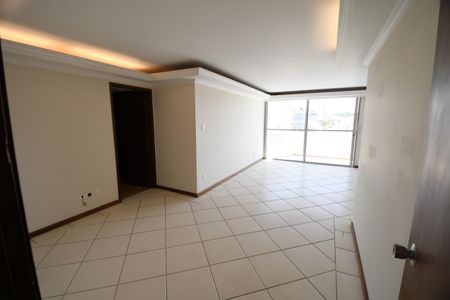 Sala de apartamento para alugar com 3 quartos, 160m² em Cambuí, Campinas