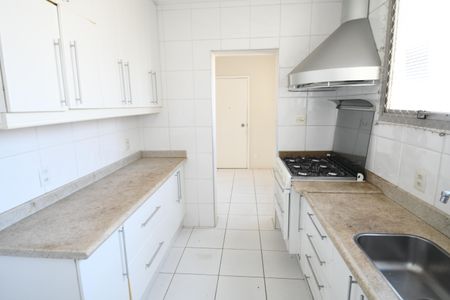 Apartamento para alugar com 160m², 3 quartos e 1 vagaCozinha