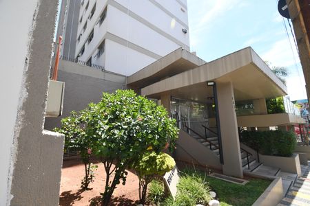 Apartamento para alugar com 160m², 3 quartos e 1 vagaFachada e portaria