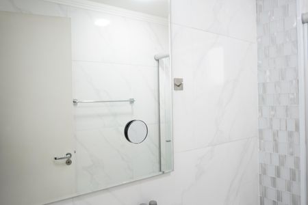 Apartamento à venda com 76m², 3 quartos e 2 vagasBanheiro da Suíte