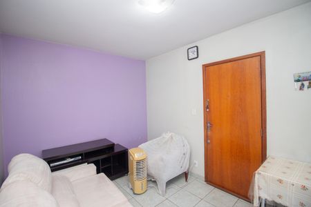 Sala de apartamento para alugar com 2 quartos, 47m² em Betim Industrial, Betim