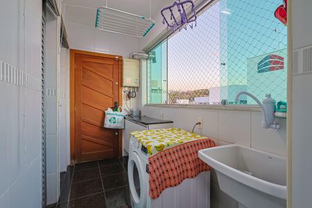 Apartamento à venda com 220m², 4 quartos e 4 vagas