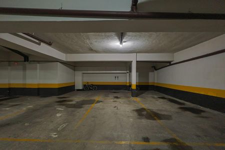 Apartamento à venda com 220m², 4 quartos e 4 vagas