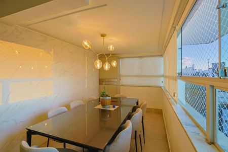 Apartamento à venda com 4 quartos, 220m² em Cidade Nova, Belo Horizonte