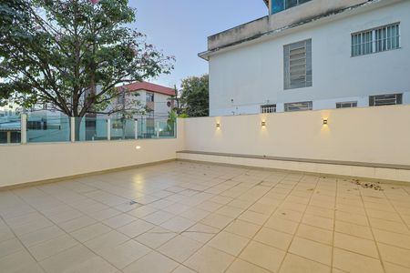 Apartamento à venda com 220m², 4 quartos e 4 vagas