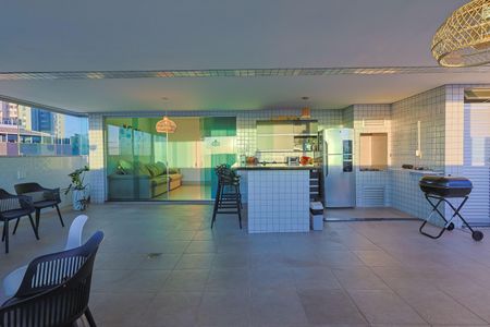 Apartamento à venda com 220m², 4 quartos e 4 vagas