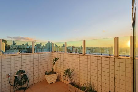 Apartamento à venda com 220m², 4 quartos e 4 vagas
