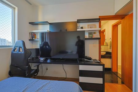 Apartamento à venda com 220m², 4 quartos e 4 vagas