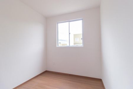 Quarto 1 de apartamento para alugar com 2 quartos, 44m² em Cidade Industrial, Curitiba