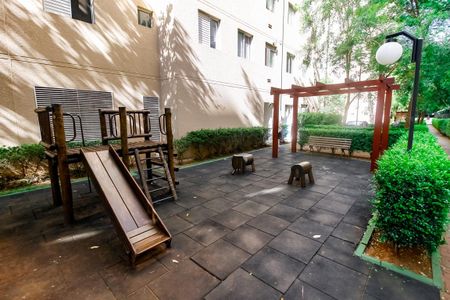 Apartamento para alugar com 44m², 2 quartos e sem vagaÁrea comum - Playground