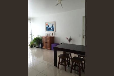 Apartamento para alugar com 89m², 2 quartos e 2 vagasSala