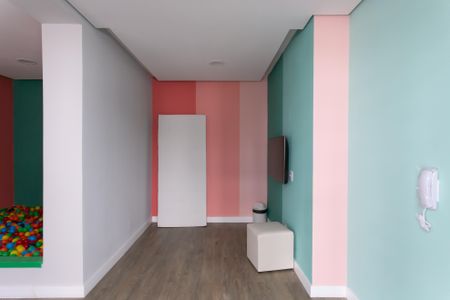 Apartamento para alugar com 35m², 2 quartos e sem vaga Apartamento para alugar com 35m², 2 quartos e sem vagaBrinquedoteca