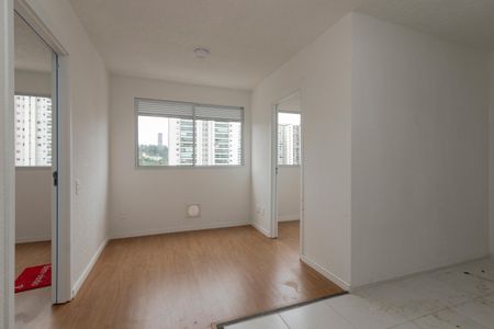 Sala/ Cozinha de apartamento para alugar com 2 quartos, 32m² em Jardim Caravelas, São Paulo