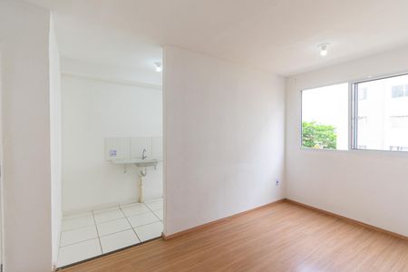 Sala de apartamento para alugar com 2 quartos, 41m² em Jardim Egle, São Paulo