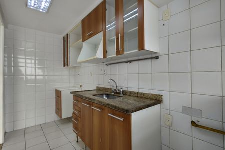 Apartamento para alugar com 71m², 2 quartos e 2 vagasCozinha - Armários