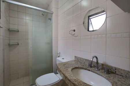 Apartamento para alugar com 71m², 2 quartos e 2 vagasBanheiro da Suíte
