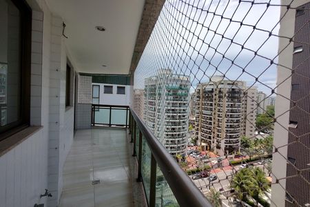 Apartamento para alugar com 71m², 2 quartos e 2 vagasVaranda