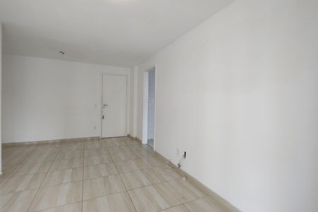 Apartamento para alugar com 71m², 2 quartos e 2 vagasSala