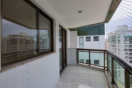 Apartamento para alugar com 71m², 2 quartos e 2 vagasVaranda