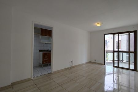 Sala de apartamento para alugar com 2 quartos, 71m² em Barra Olímpica, Rio de Janeiro