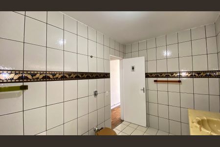 Casa para alugar com 200m², 3 quartos e 2 vagasBanheiro da Suíte