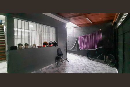 Casa à venda com 150m², 3 quartos e 1 vaga Casa à venda com 150m², 3 quartos e 1 vagaGaragem