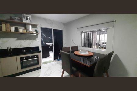 Casa à venda com 150m², 3 quartos e 1 vaga