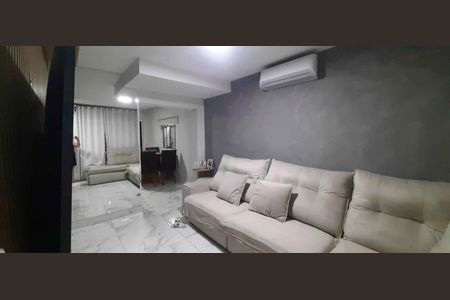 Sala de casa à venda com 3 quartos, 120m² em Centro, Osasco