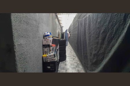 Casa à venda com 150m², 3 quartos e 1 vaga Casa à venda com 150m², 3 quartos e 1 vagaCorredor