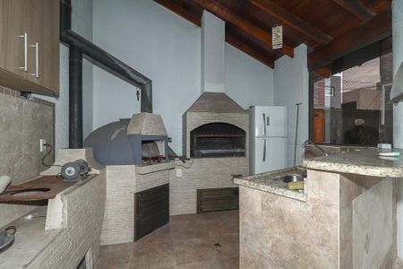 Casa de condomínio para alugar com 600m², 5 quartos e 4 vagasChurrasqueira