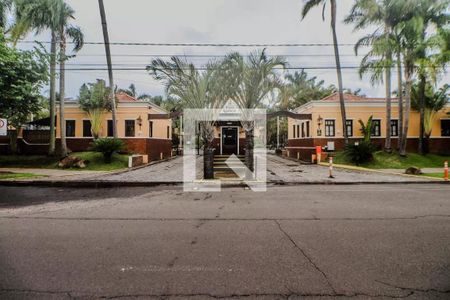 Casa de condomínio para alugar com 600m², 5 quartos e 4 vagasFachada