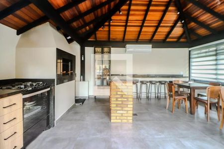 Casa de condomínio para alugar com 600m², 5 quartos e 4 vagasÁrea comum - Churrasqueira