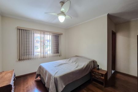 Casa à venda com 120m², 5 quartos e 2 vagasSuíte