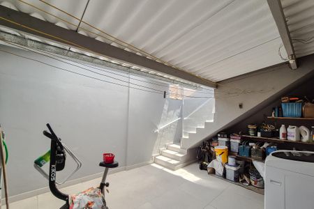 Casa à venda com 120m², 5 quartos e 2 vagasÁrea de Serviço