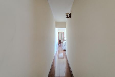 Casa à venda com 120m², 5 quartos e 2 vagascorredor