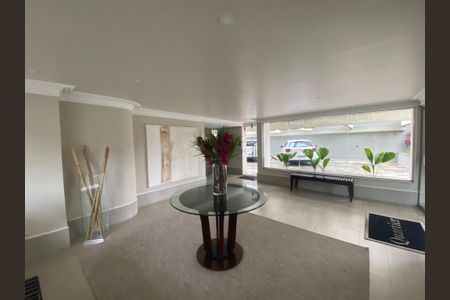 Apartamento à venda com 82m², 2 quartos e 1 vagaHall social