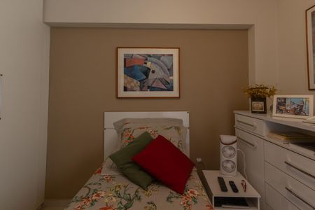 Apartamento à venda com 82m², 2 quartos e 1 vagaQuarto 2