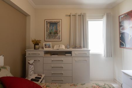 Apartamento à venda com 82m², 2 quartos e 1 vagaQuarto 2