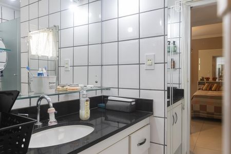 Apartamento à venda com 82m², 2 quartos e 1 vagaBanheiro