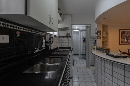 Apartamento à venda com 82m², 2 quartos e 1 vagaCozinha