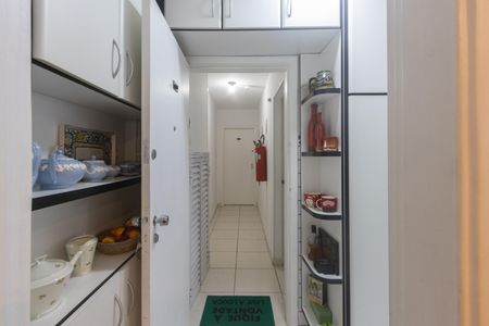 Apartamento à venda com 82m², 2 quartos e 1 vagaEntrada de Serviço